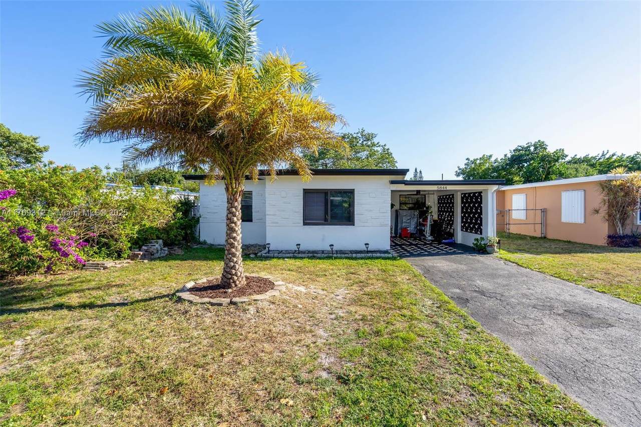 5844 Garfield St - Photo 1