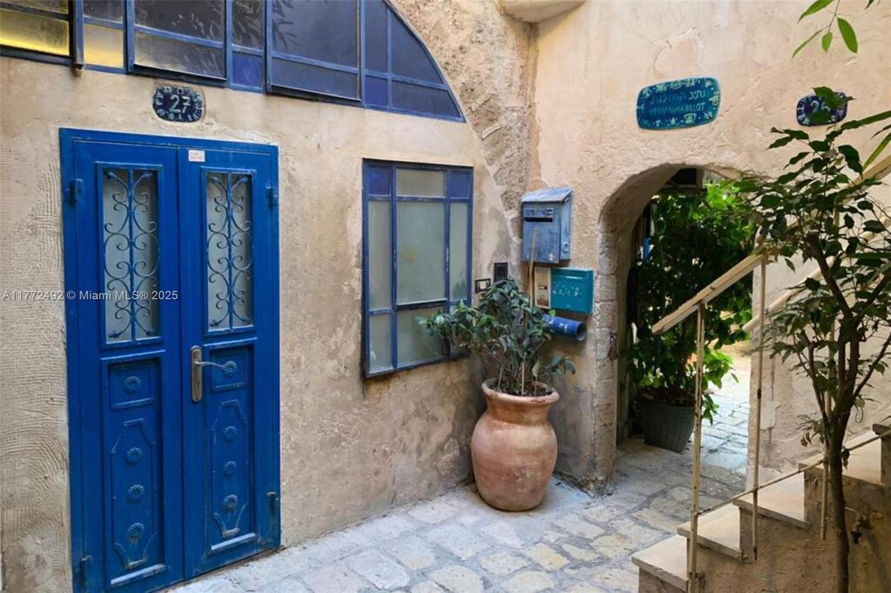 27 Netiv Hamazalot - Photo 1
