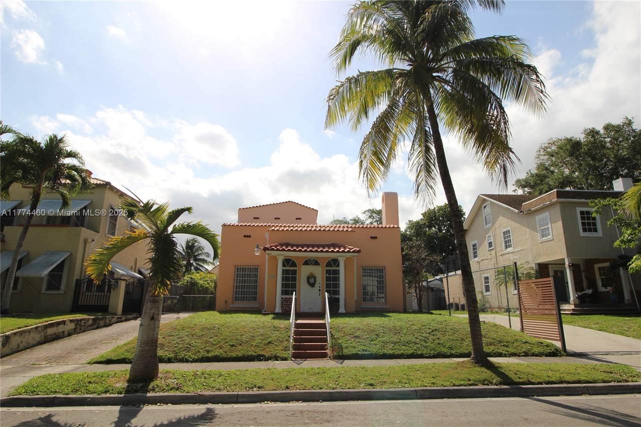 https://bt-photos.global.ssl.fastly.net/miami/1280_boomver_1_A11774460-2.jpg