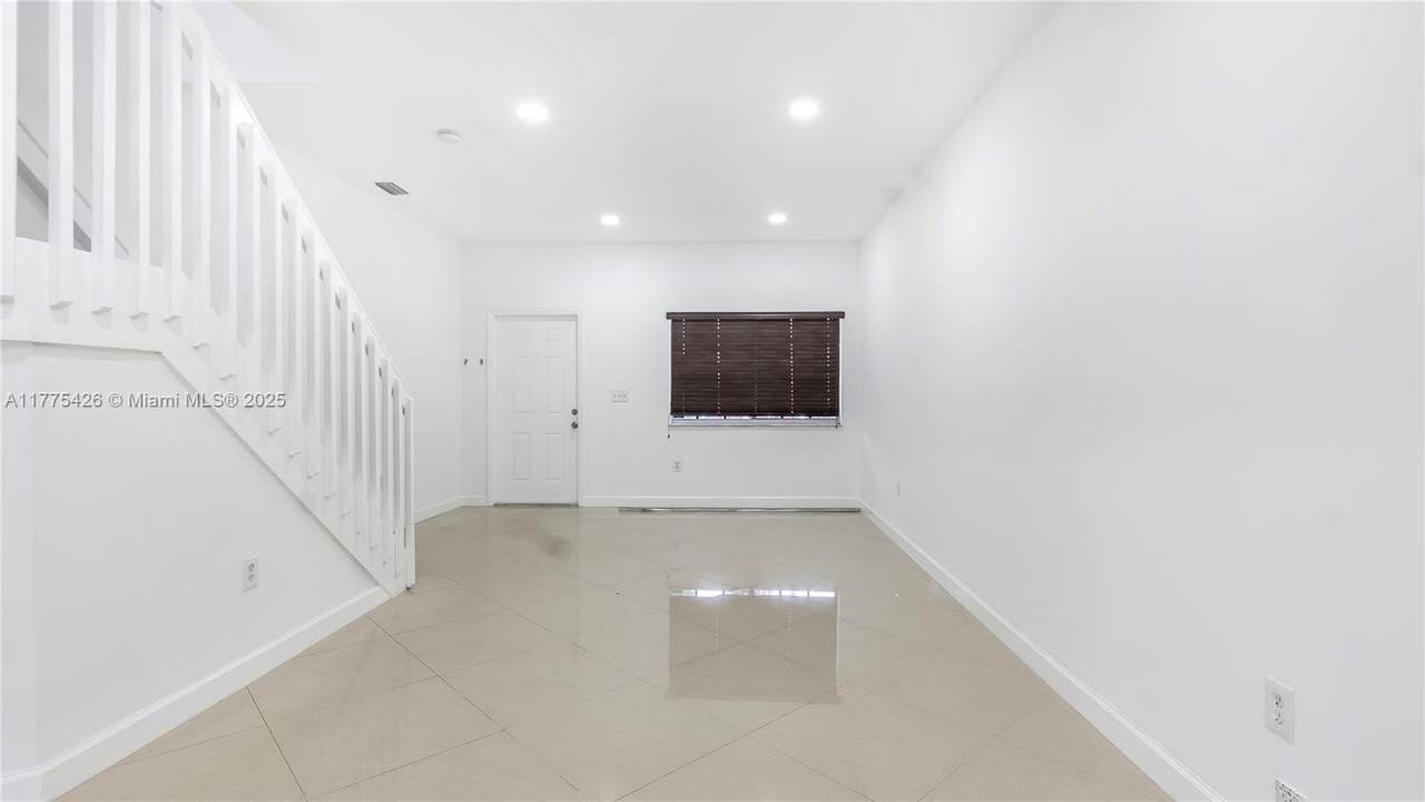 https://bt-photos.global.ssl.fastly.net/miami/1280_boomver_1_A11775426-2.jpg