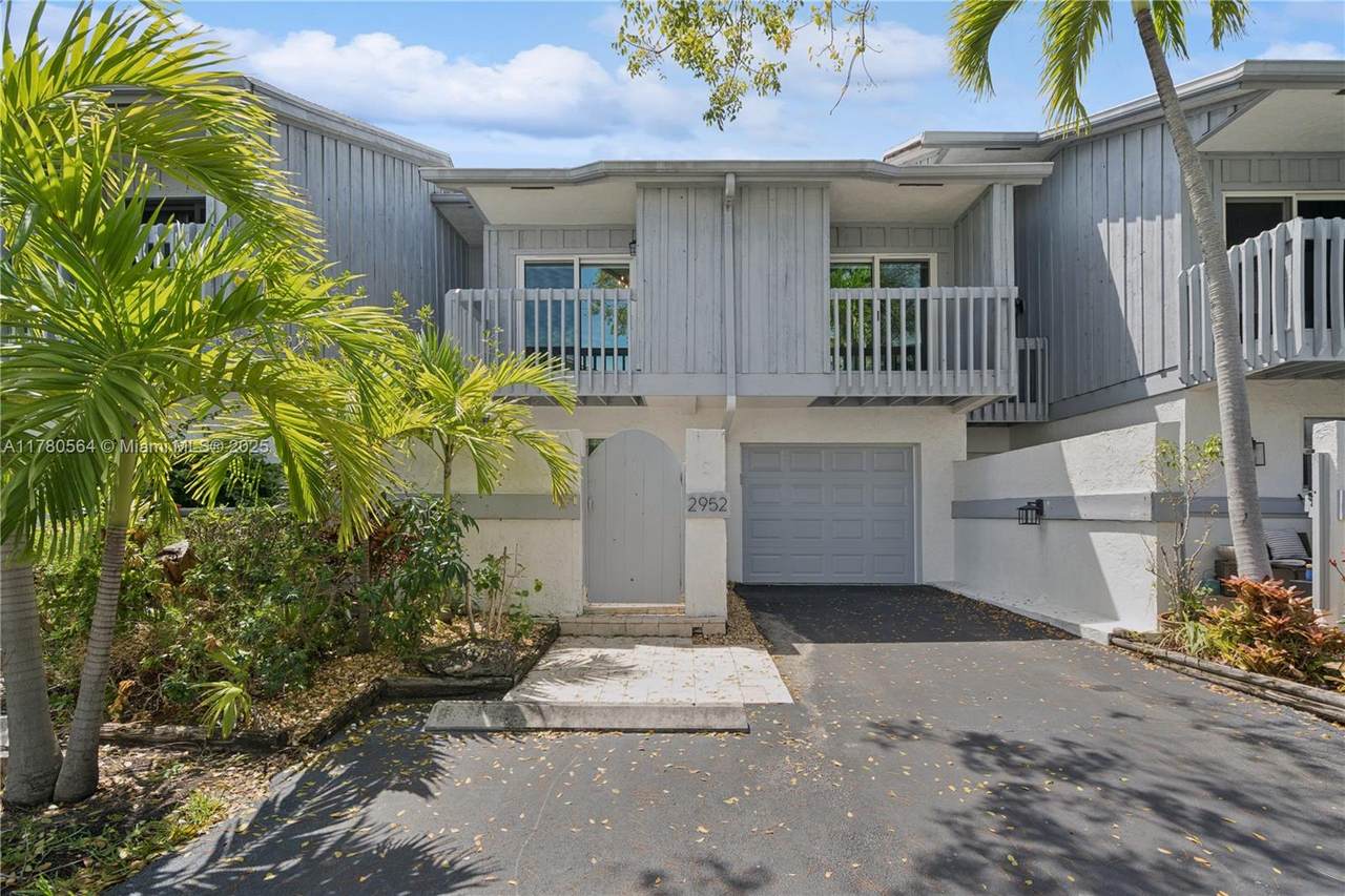 2952 Florida Blvd - Photo 1