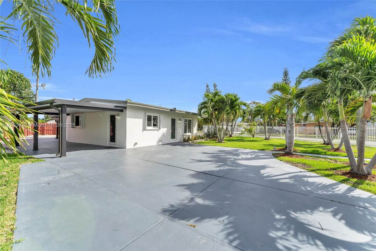 https://bt-photos.global.ssl.fastly.net/miami/1280_boomver_1_A11780620-2.jpg