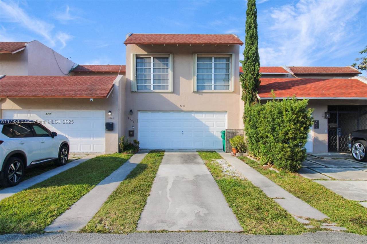 8704 103rd Ave - Photo 1