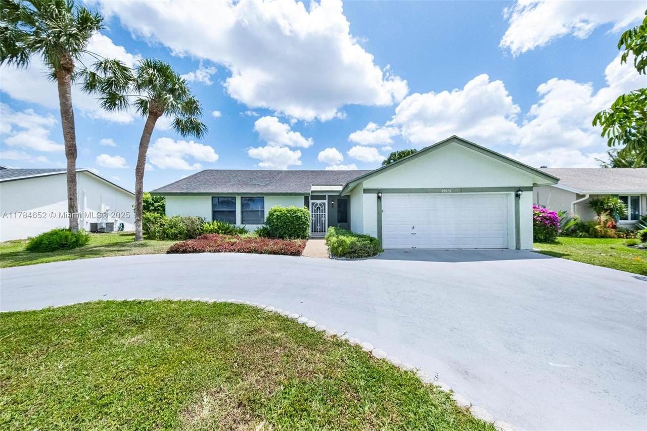19476 Carolina Cir - Photo 1