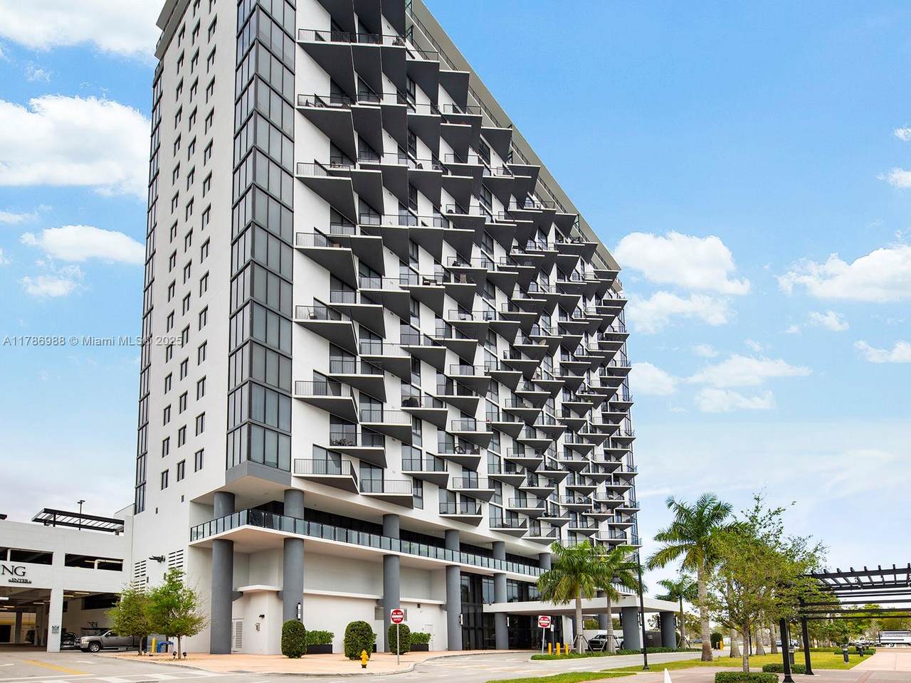 5300 Paseo Blvd - Photo 1