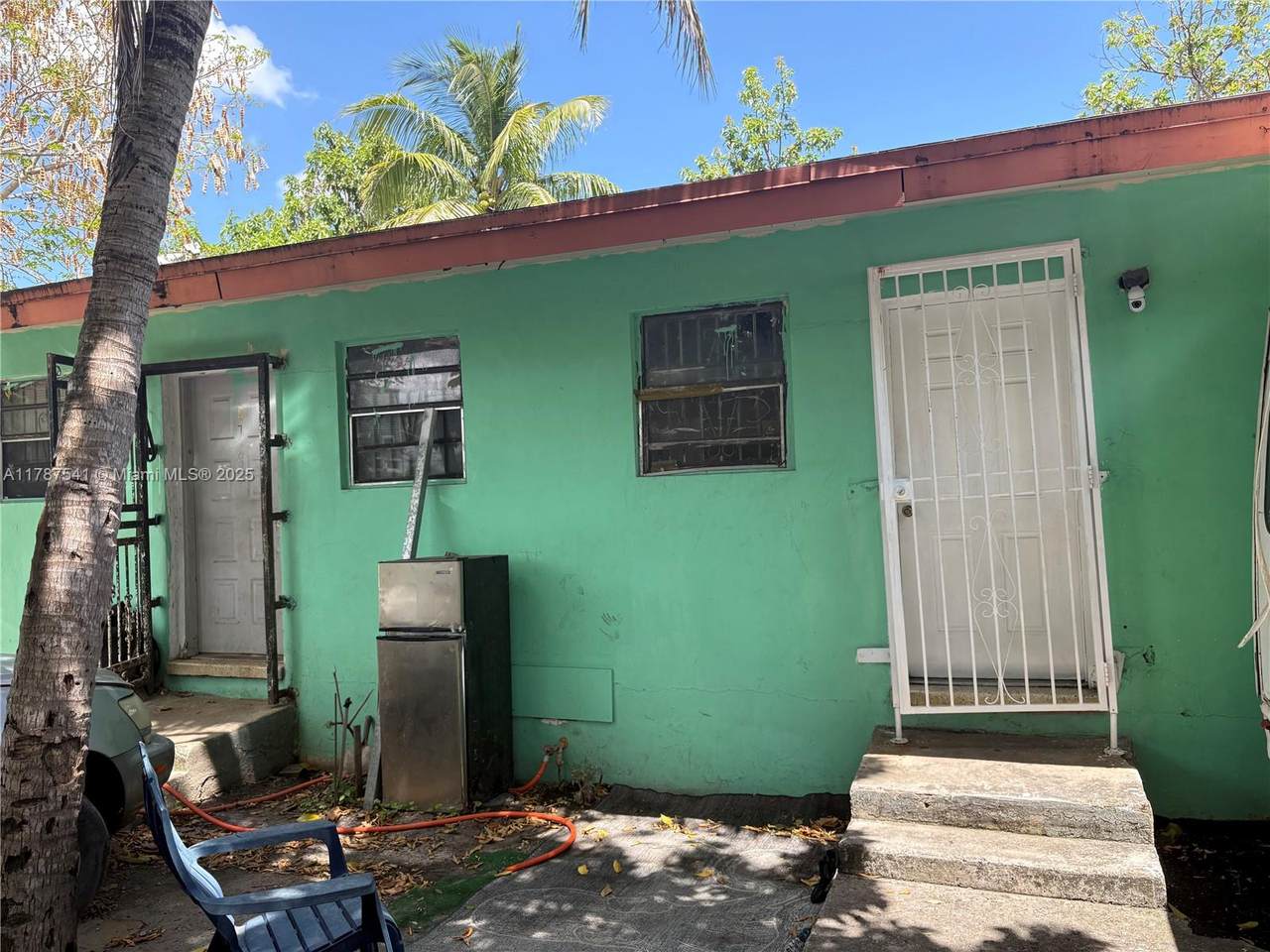 7803 Miami Pl - Photo 1