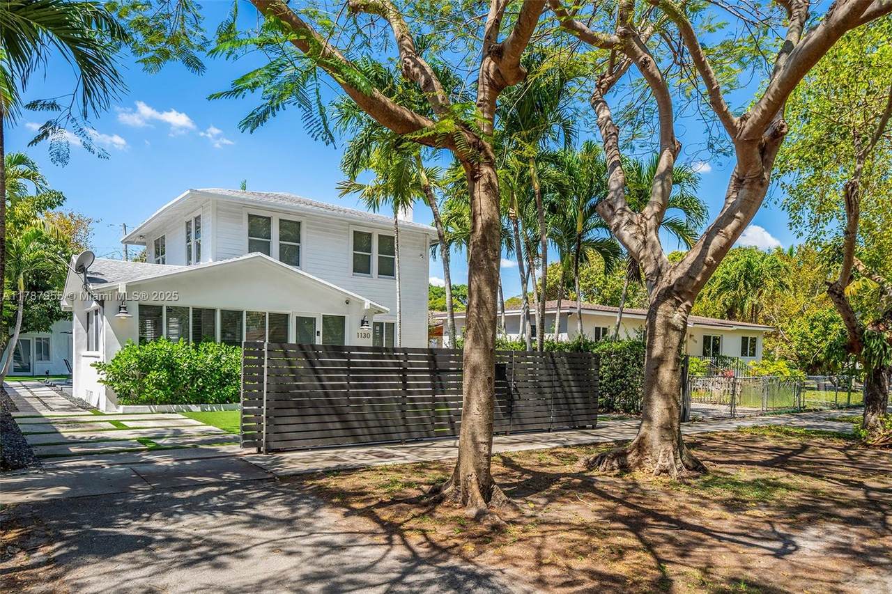 https://bt-photos.global.ssl.fastly.net/miami/1280_boomver_1_A11787955-2.jpg