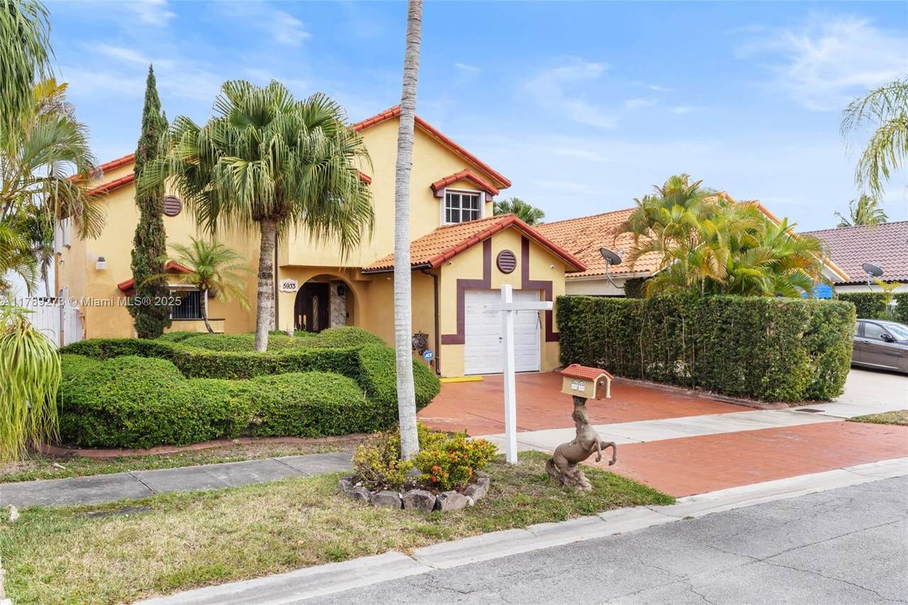 https://bt-photos.global.ssl.fastly.net/miami/1280_boomver_1_A11789273-2.jpg