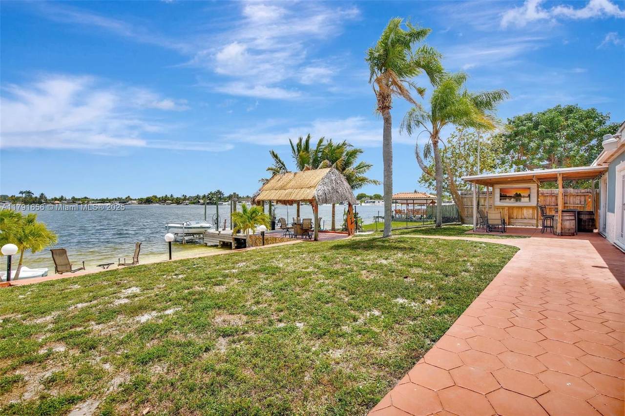 https://bt-photos.global.ssl.fastly.net/miami/1280_boomver_1_A11791656-2.jpg