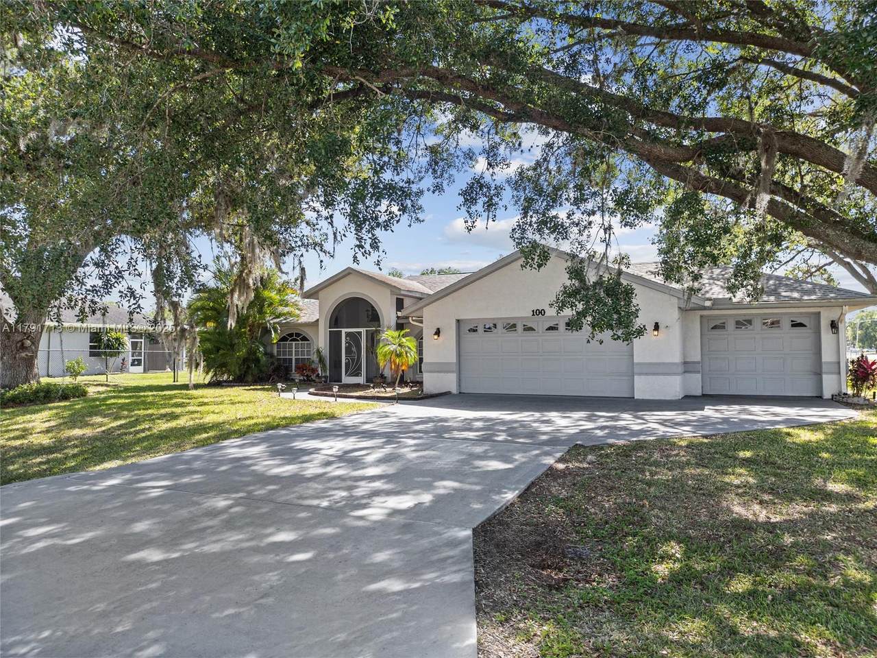 https://bt-photos.global.ssl.fastly.net/miami/1280_boomver_1_A11791713-2.jpg
