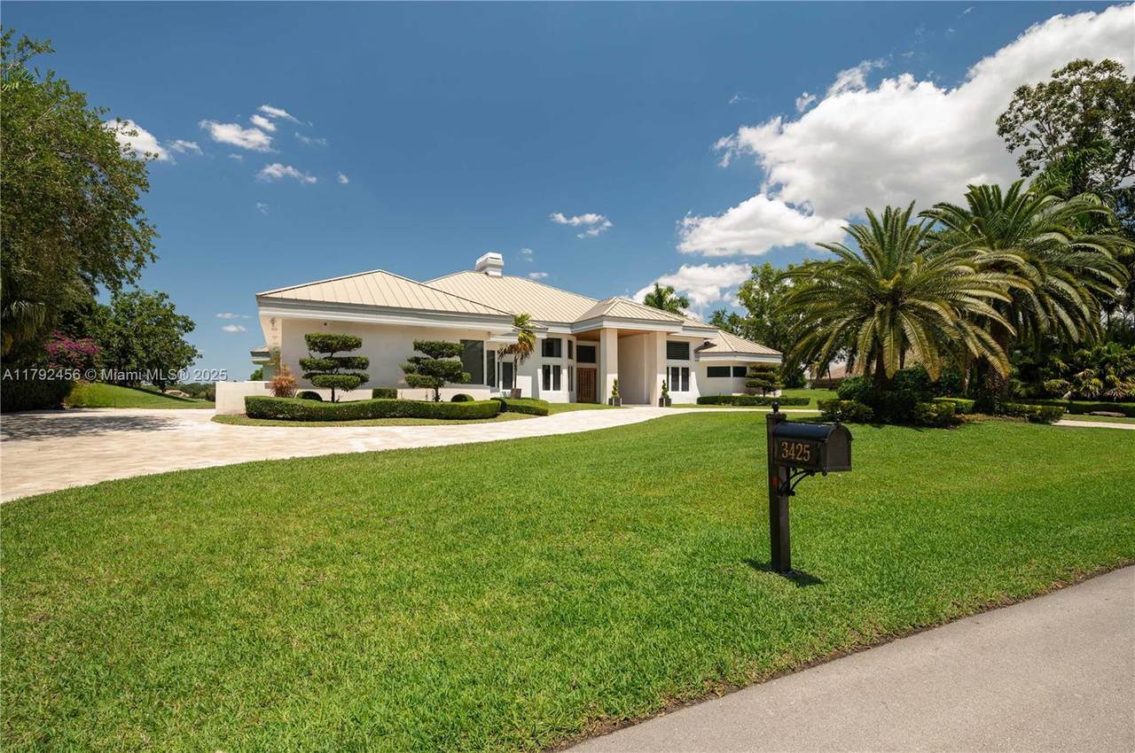 https://bt-photos.global.ssl.fastly.net/miami/1280_boomver_1_A11792456-2.jpg