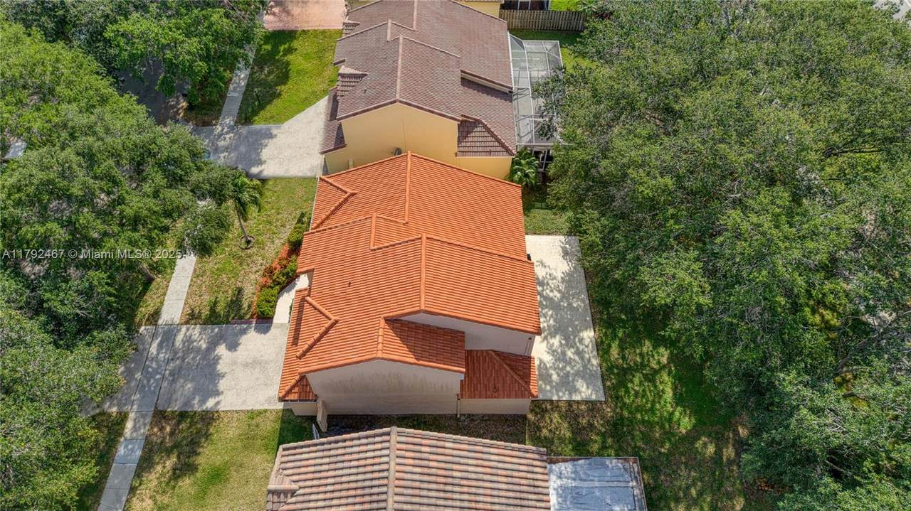 https://bt-photos.global.ssl.fastly.net/miami/1280_boomver_1_A11792467-2.jpg