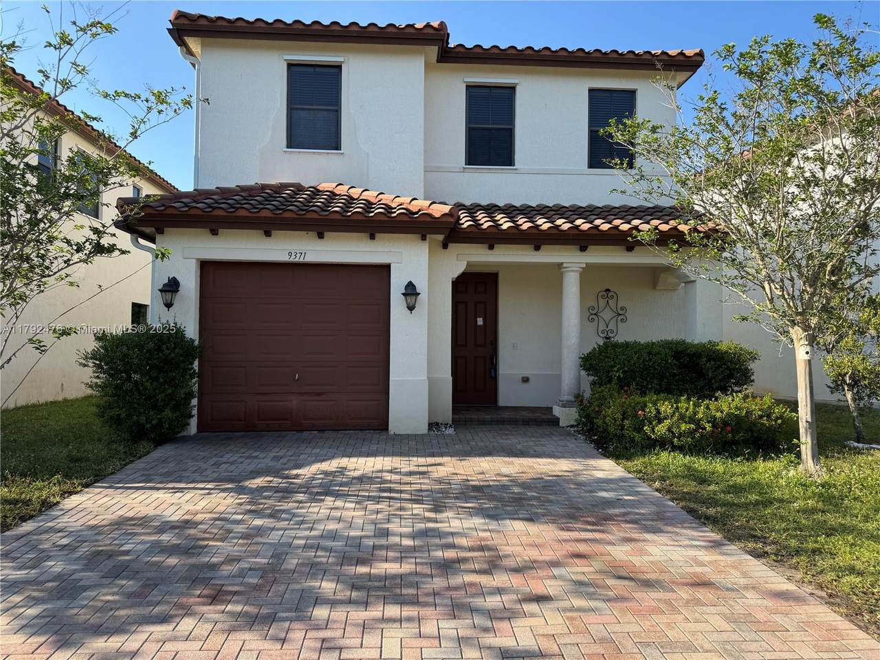 9371 37th Ct - Photo 1