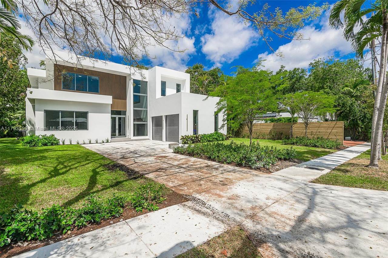 2730 17th Ave - Photo 1