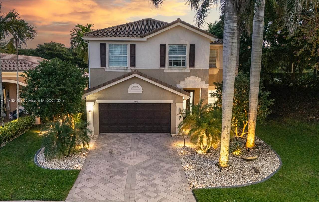 8292 Triana Point Ave - Photo 1