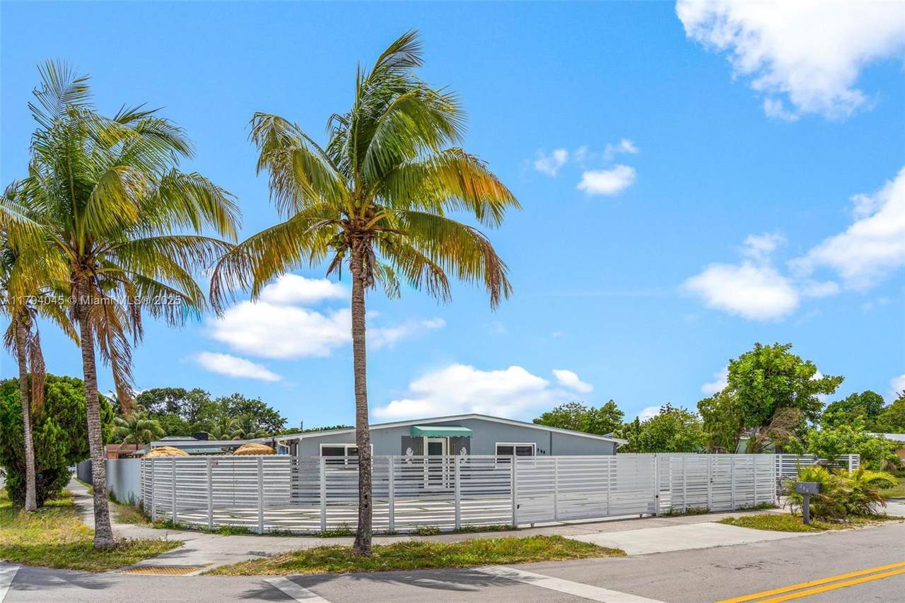 https://bt-photos.global.ssl.fastly.net/miami/1280_boomver_1_A11794045-2.jpg