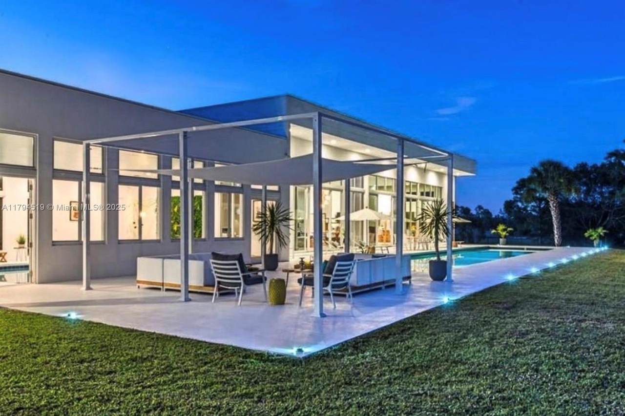 https://bt-photos.global.ssl.fastly.net/miami/1280_boomver_1_A11794519-2.jpg