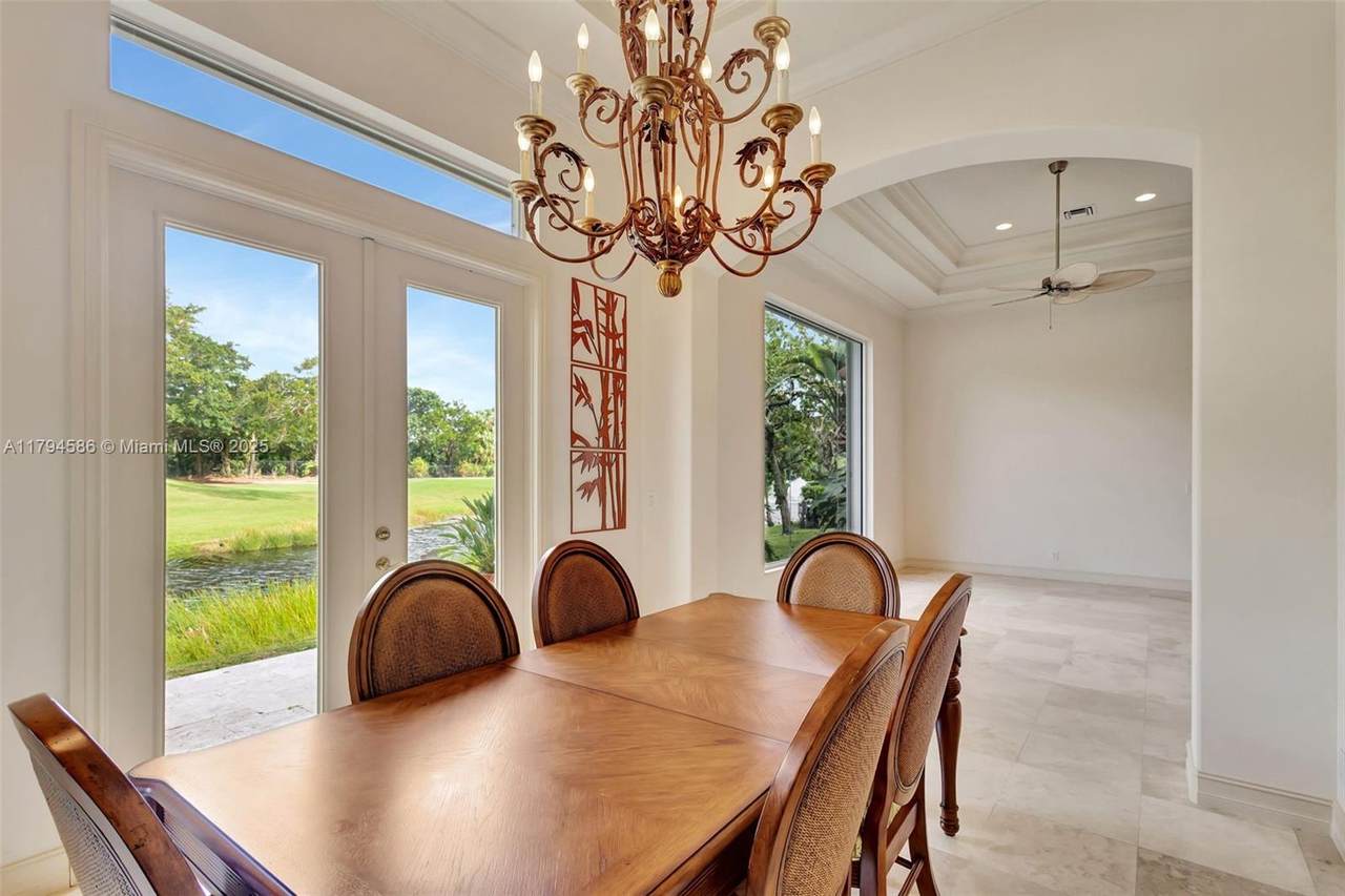 https://bt-photos.global.ssl.fastly.net/miami/1280_boomver_1_A11794586-2.jpg