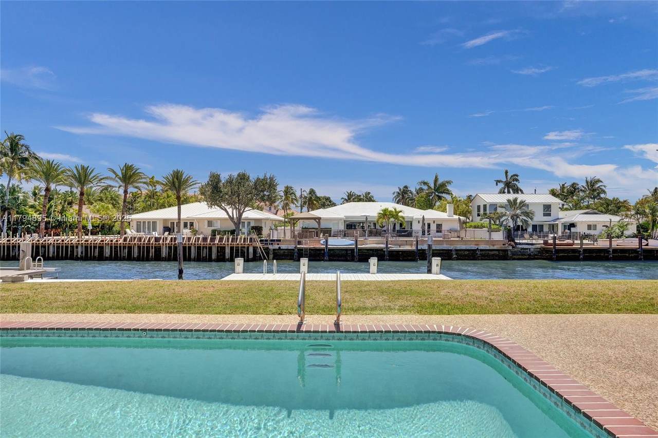 https://bt-photos.global.ssl.fastly.net/miami/1280_boomver_1_A11794895-2.jpg