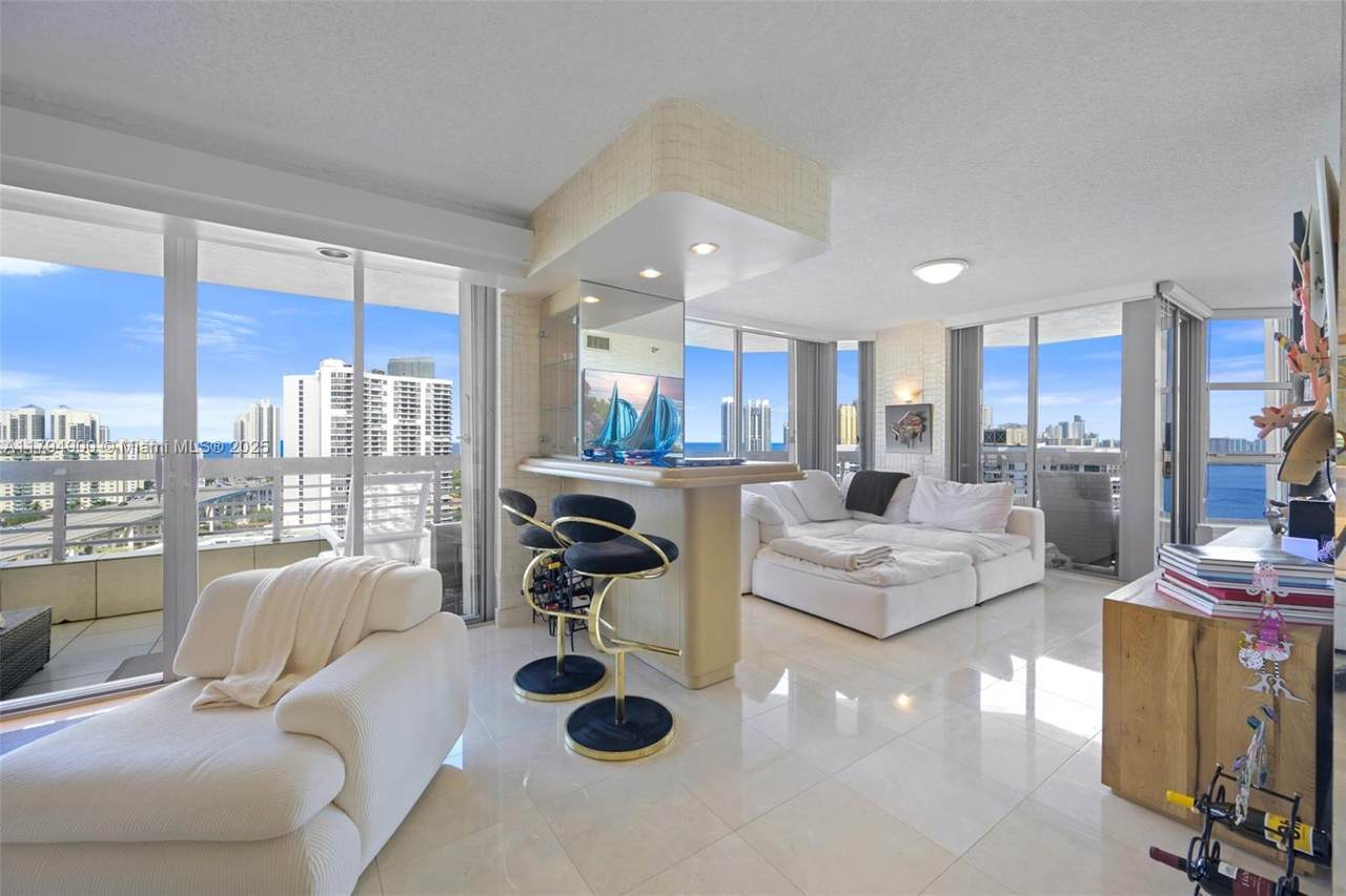 https://bt-photos.global.ssl.fastly.net/miami/1280_boomver_1_A11794900-2.jpg