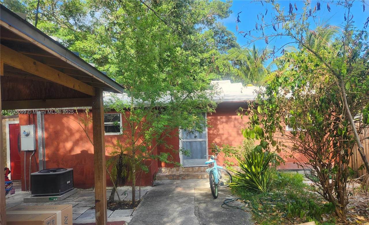 9407 4th Ave - Photo 1