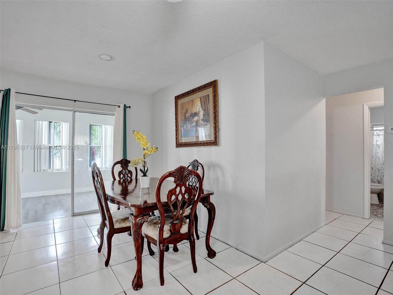 https://bt-photos.global.ssl.fastly.net/miami/1280_boomver_1_A11795327-2.jpg