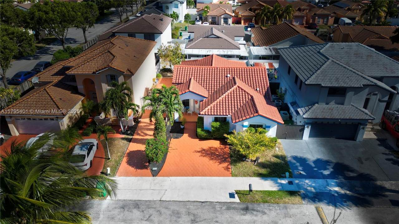 https://bt-photos.global.ssl.fastly.net/miami/1280_boomver_1_A11795401-2.jpg