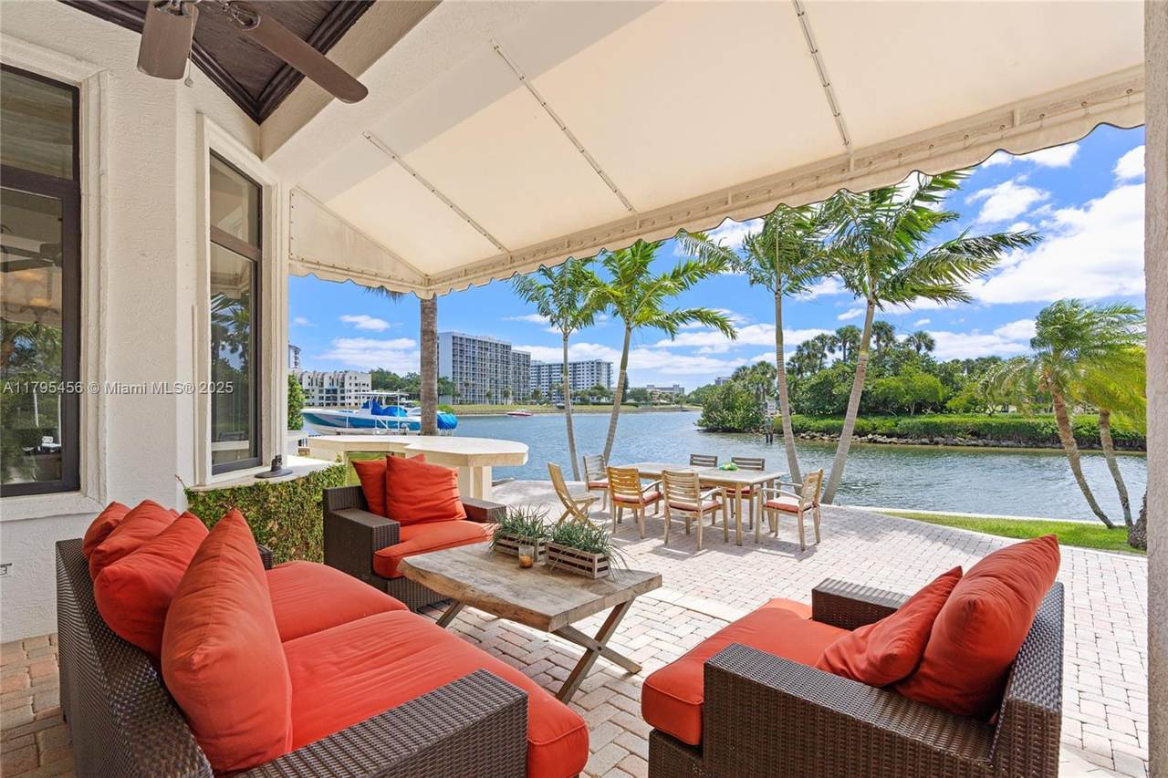 https://bt-photos.global.ssl.fastly.net/miami/1280_boomver_1_A11795456-2.jpg
