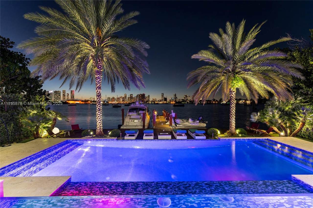https://bt-photos.global.ssl.fastly.net/miami/1280_boomver_1_A11795876-2.jpg