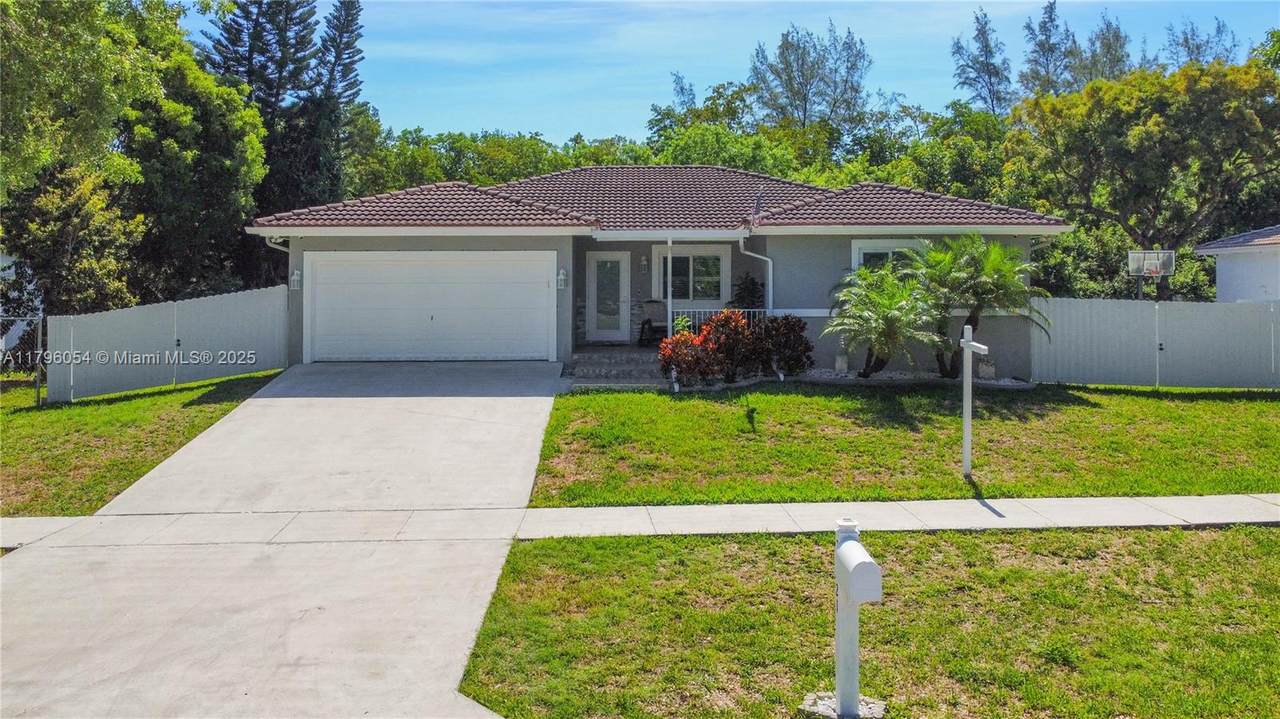 20121 79th Ave - Photo 1