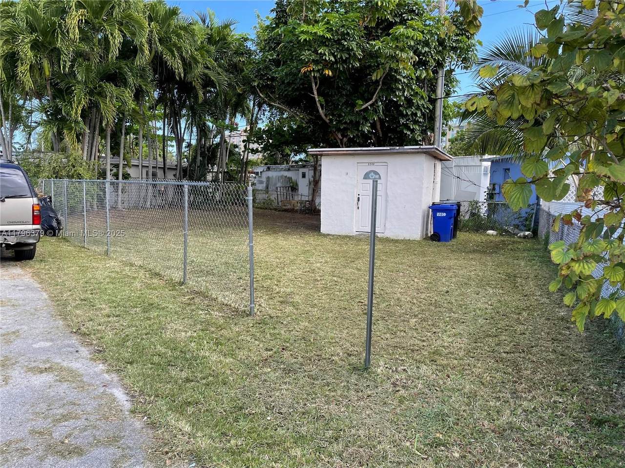 2244 136th St - Photo 1
