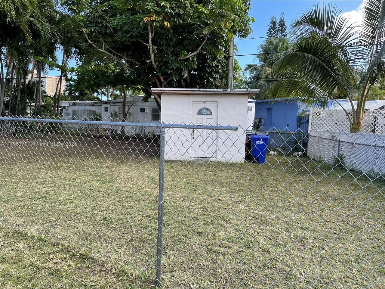 https://bt-photos.global.ssl.fastly.net/miami/orig_boomver_1_A11796379-2.jpg