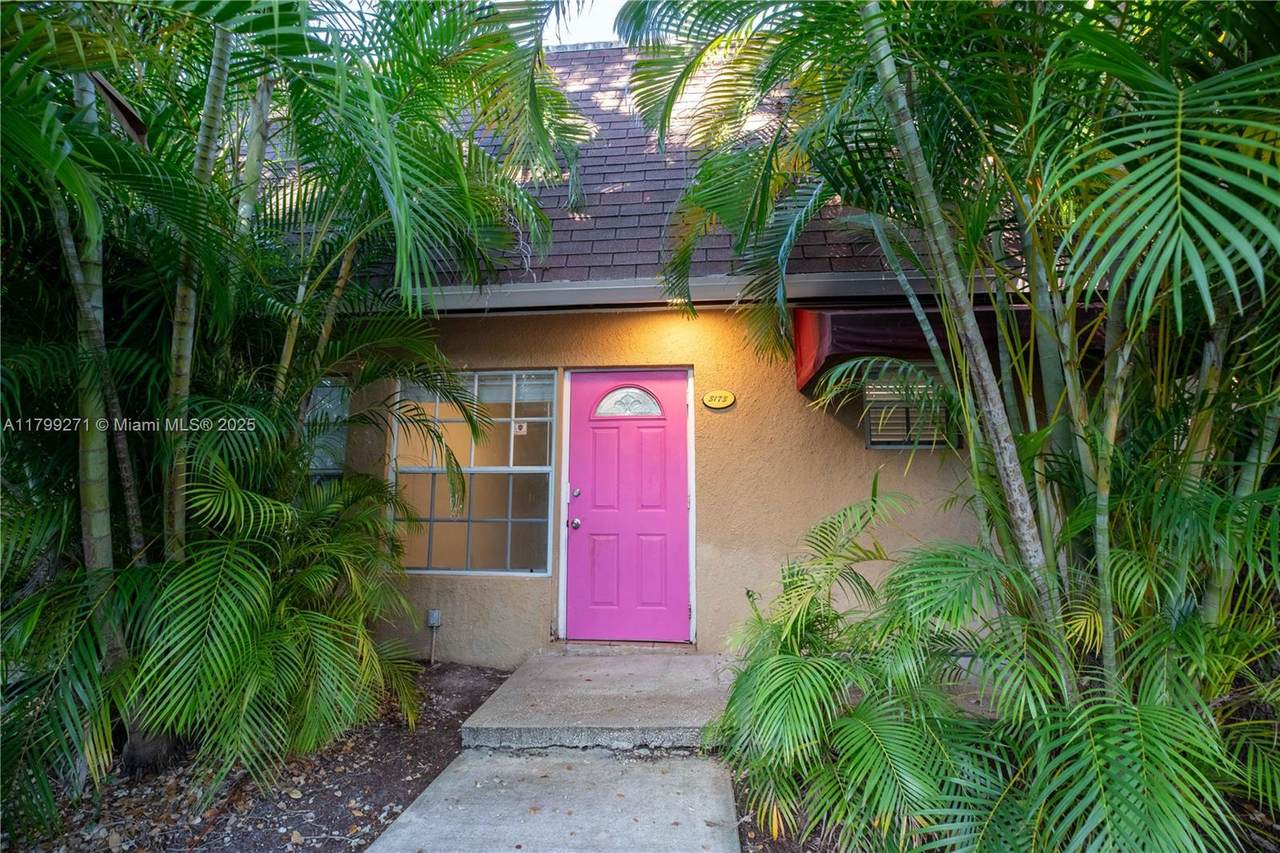 3173 Virginia St - Photo 1