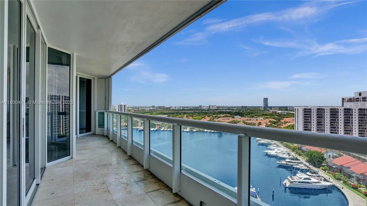 https://bt-photos.global.ssl.fastly.net/miami/1280_boomver_1_A11800411-2.jpg