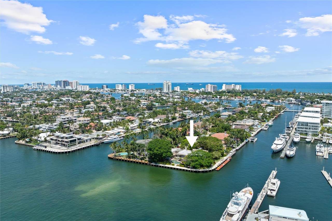 2500 Mercedes Dr - Photo 1