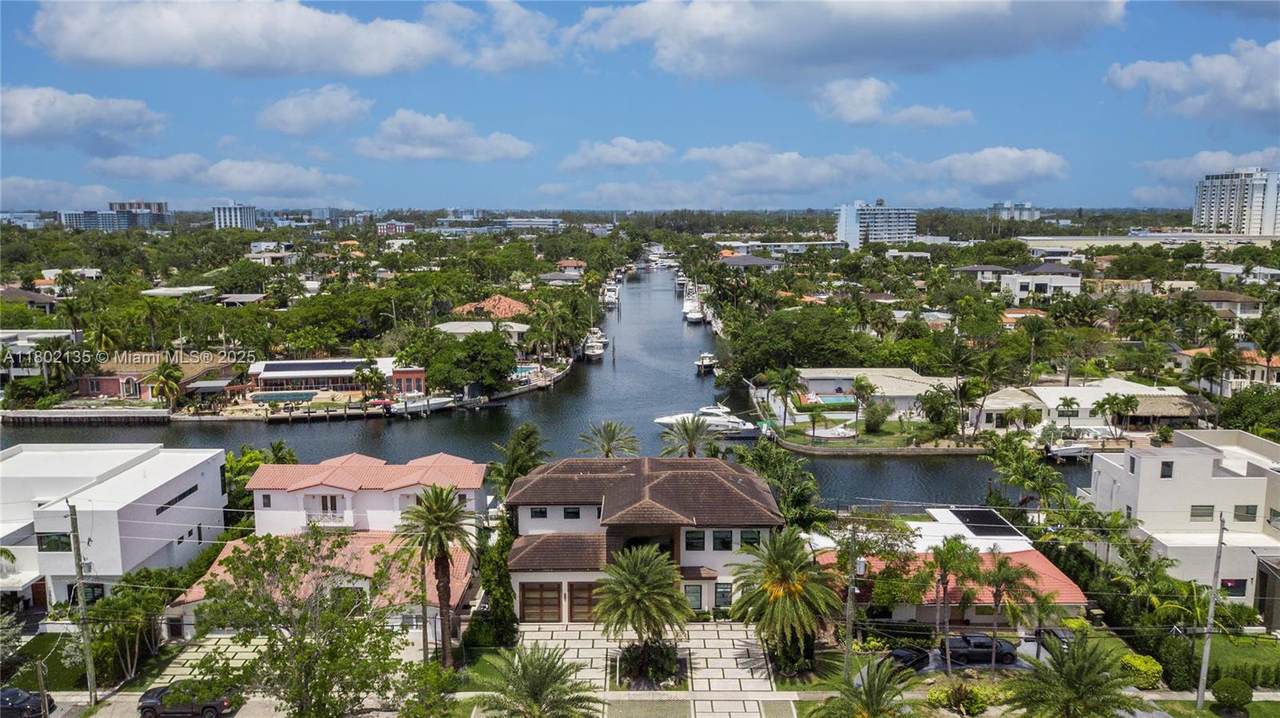 12880 Bayshore Dr - Photo 1