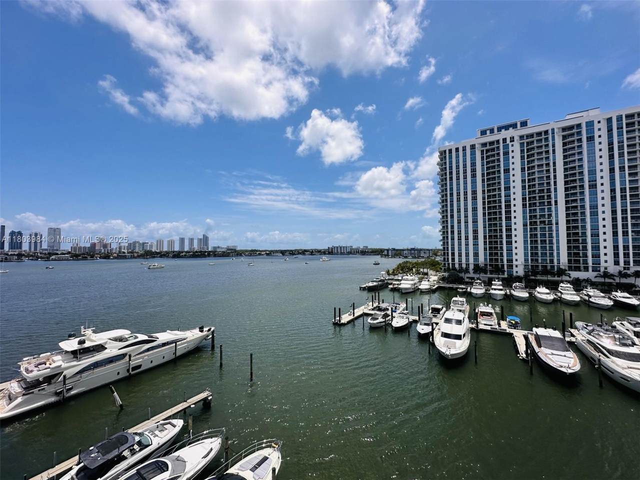https://bt-photos.global.ssl.fastly.net/miami/1280_boomver_1_A11803984-2.jpg
