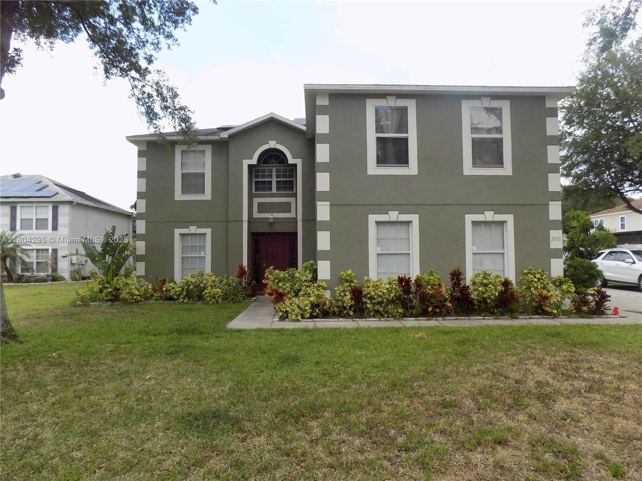 2818 Sheila Dr - Photo 1