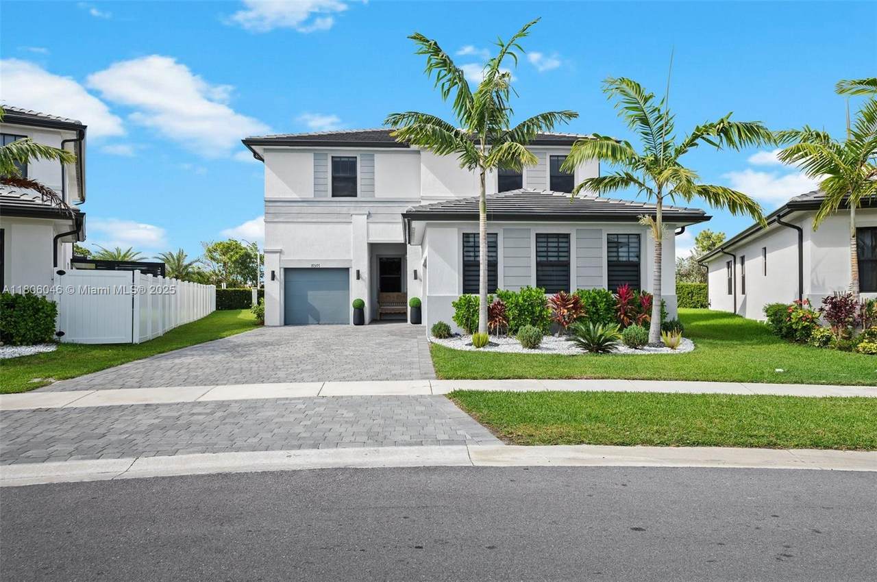 17577 41st St - Photo 1