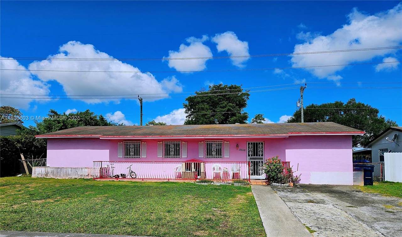 15600 106th Ave - Photo 1