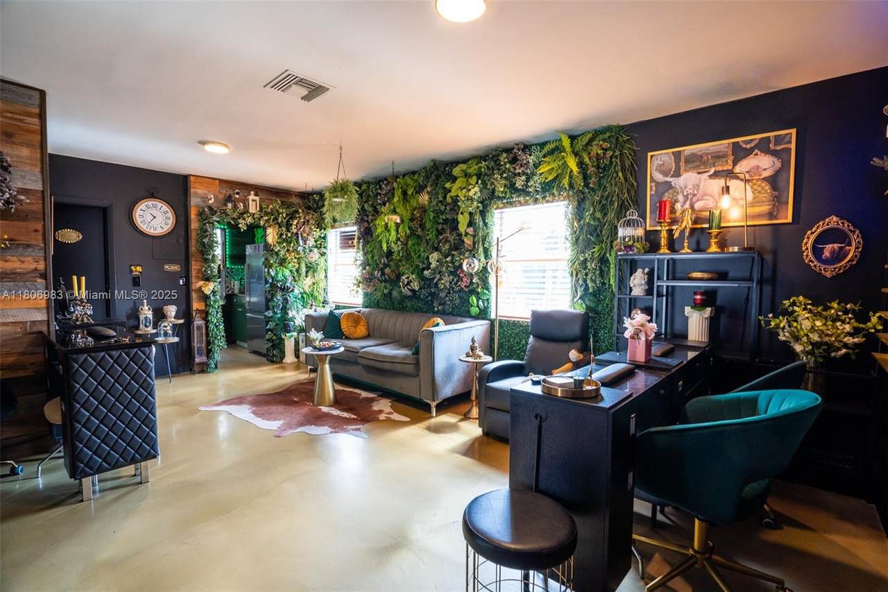 3436 Miami Ave - Photo 1
