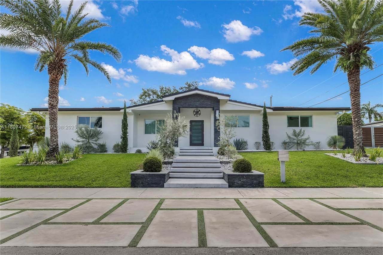 8803 93rd Ct - Photo 1