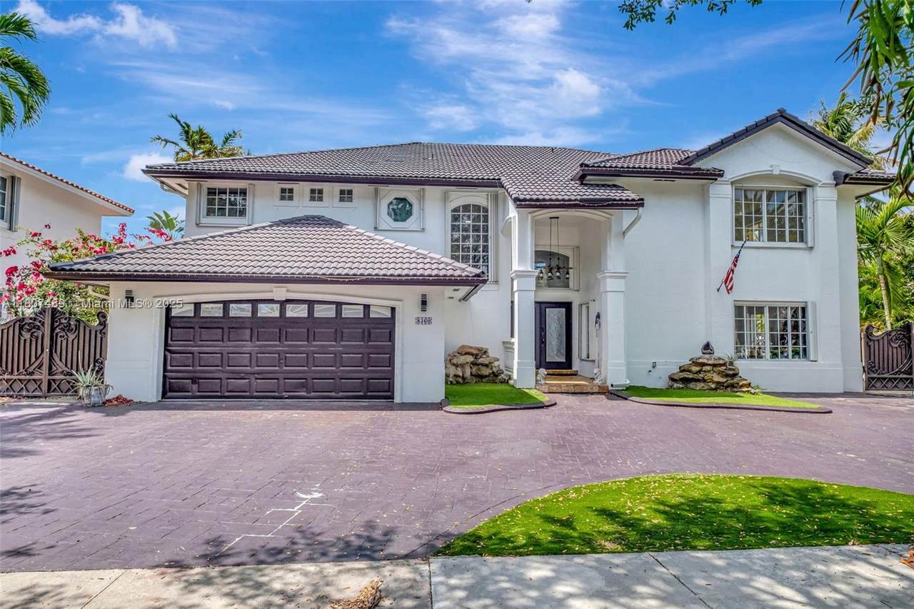 8360 159th Ter - Photo 1