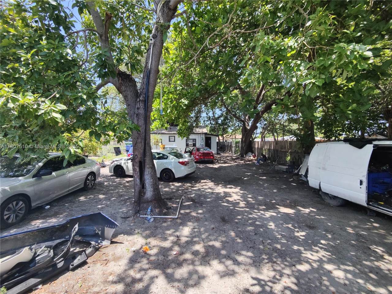 1063 55th Ter - Photo 1