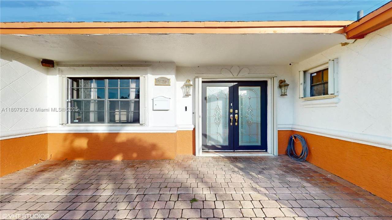 https://bt-photos.global.ssl.fastly.net/miami/1280_boomver_1_A11807912-2.jpg