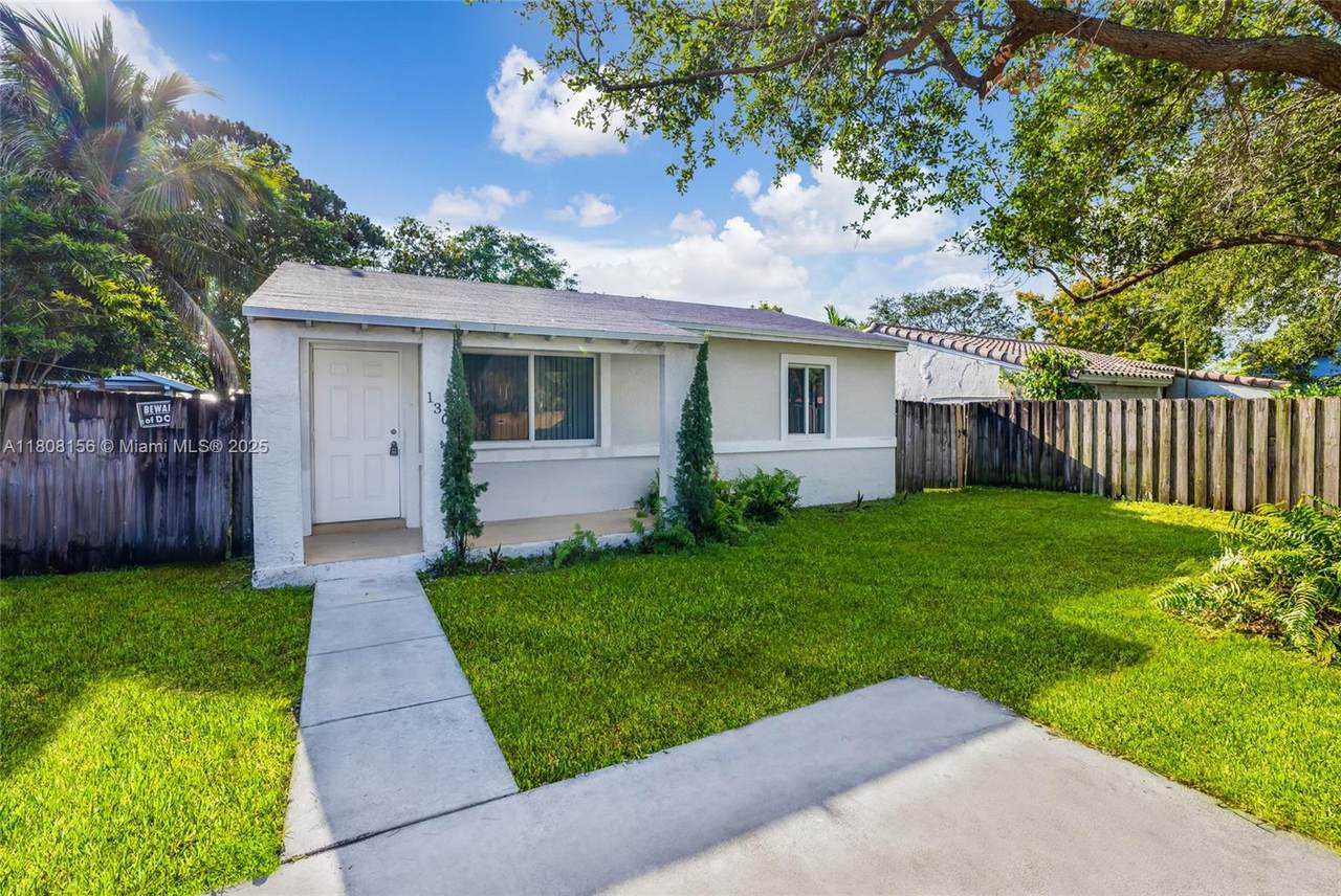 1304 6th Ave - Photo 1