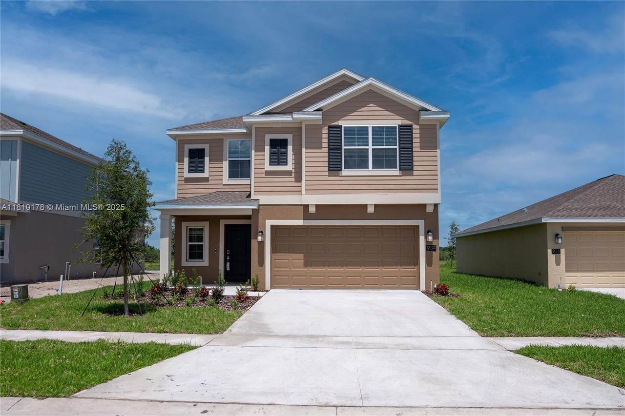 934 Cattleman Street - Photo 1