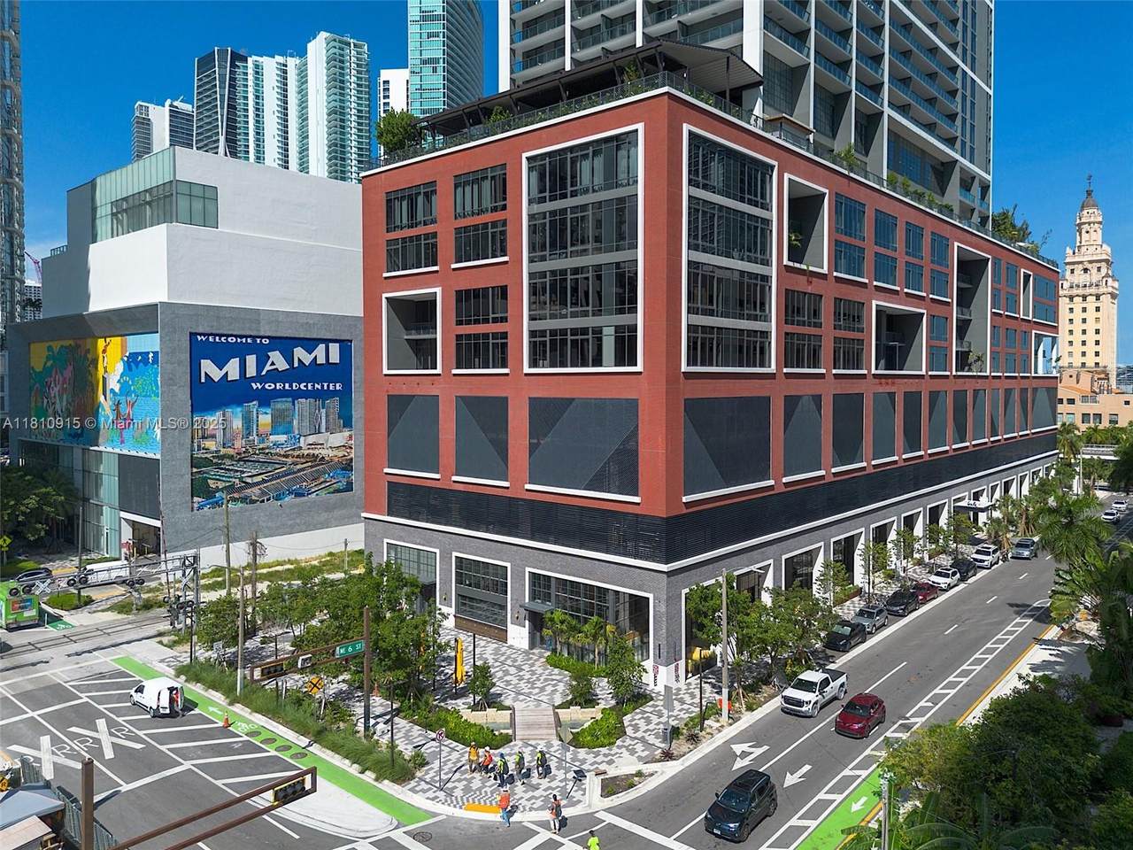 601 Ne 1st Ave - Photo 1