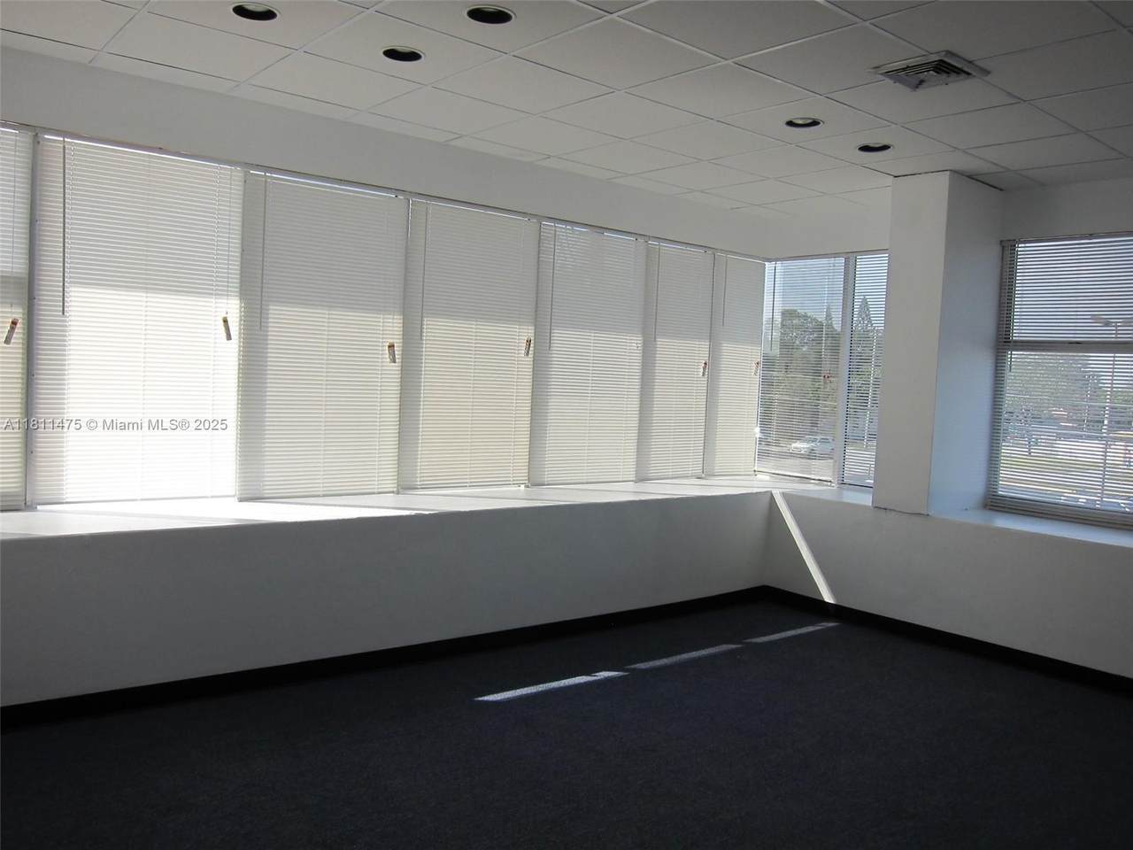 https://bt-photos.global.ssl.fastly.net/miami/1280_boomver_1_A11811475-2.jpg