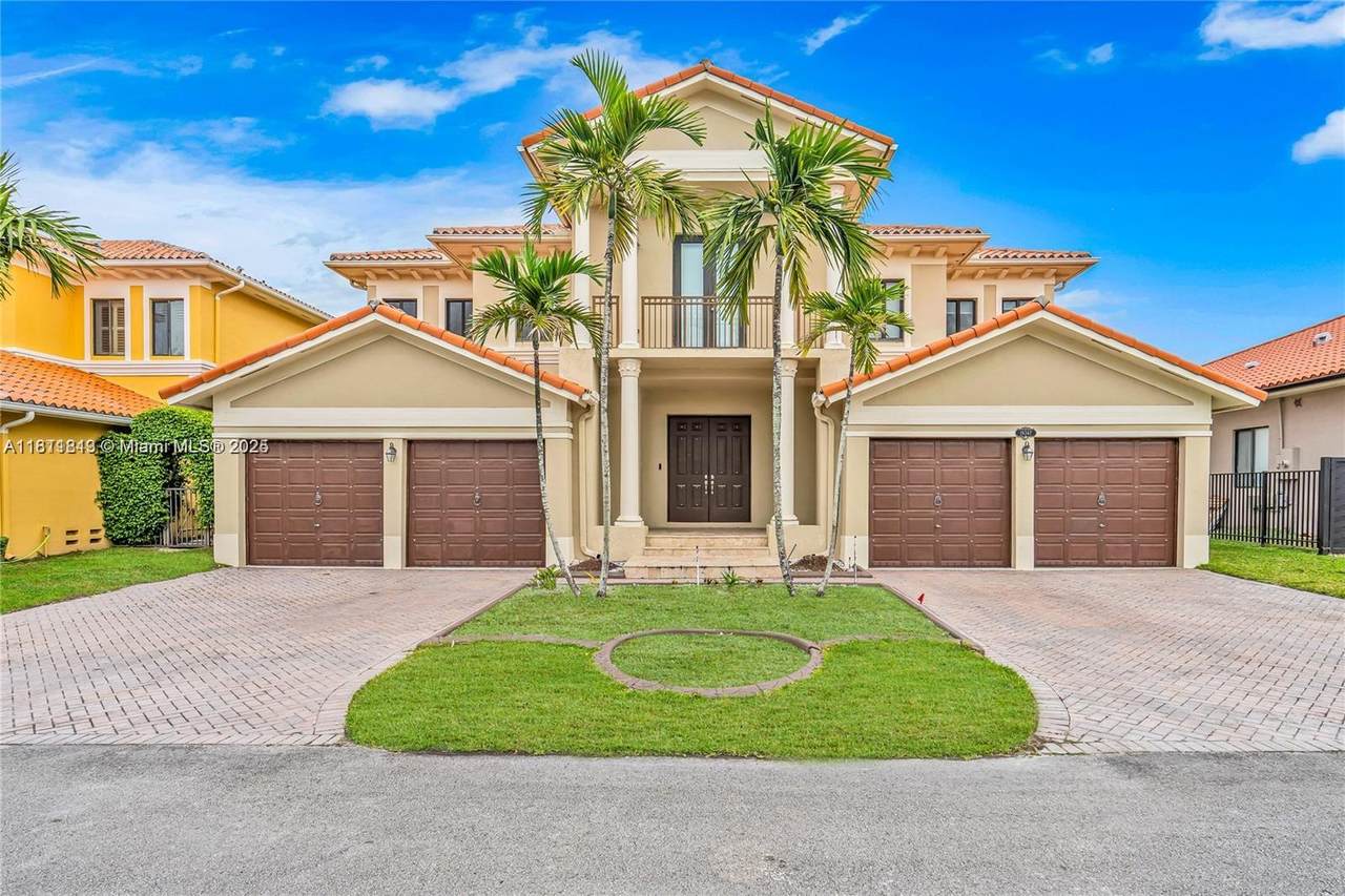 19347 79th Pl - Photo 1